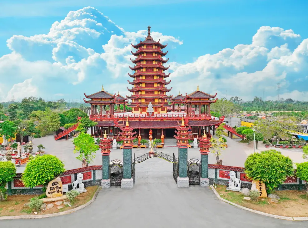 Chùa Phật Ngọc Xá Lợi Vĩnh Long